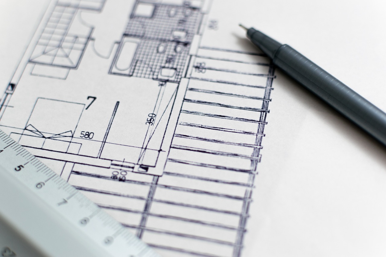 建設業務アプリの要件を整理するホワイトボード